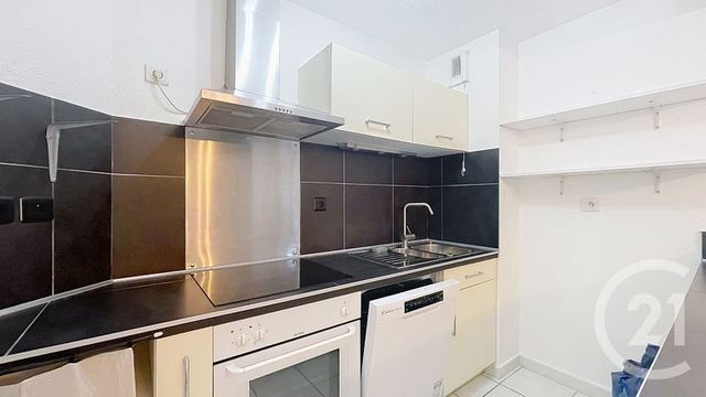 Appartement F3 à louer - 3 pièces - 57.61 m2 - ST ESTEVE - 66 - LANGUEDOC-ROUSSILLON - Century 21 Terres Catalanes