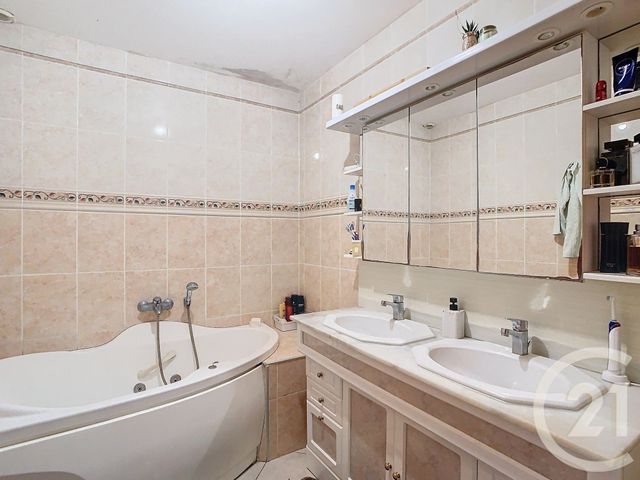 maison à vendre - 6 pièces - 156.11 m2 - PERPIGNAN - 66 - LANGUEDOC-ROUSSILLON - Century 21 Terres Catalanes